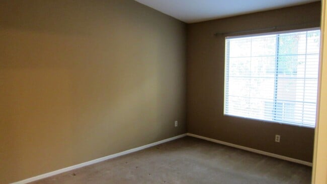 Building Photo - RANCHO BERNARDO - 2 BR RANCH BERNARDO CONDO WITH BEAUTIFUL VIEWS & RESORT STYLE AMENITIES & AC!