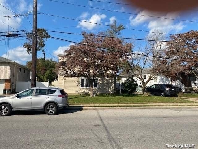 Primary Photo - 704 Bellmore Rd