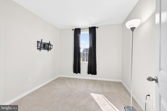Building Photo - 6364 Pebblebrook Dr