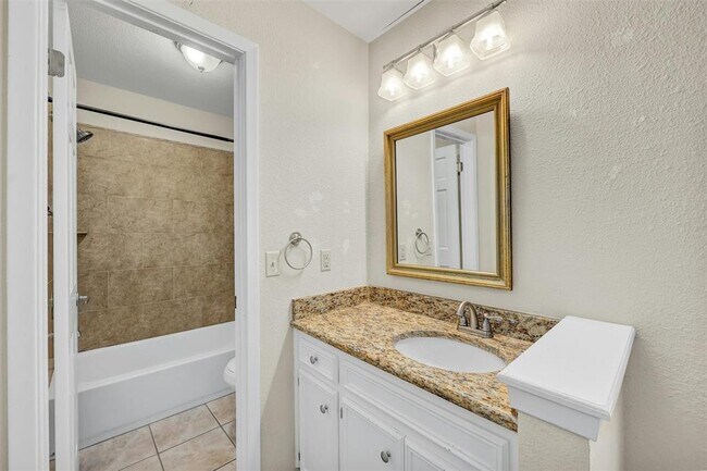 Building Photo - 10616 Mellow Ln