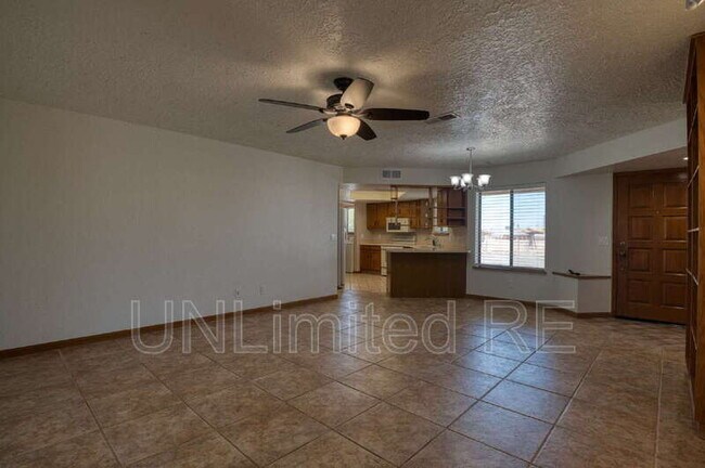 Building Photo - 2512 Cisco Dr S