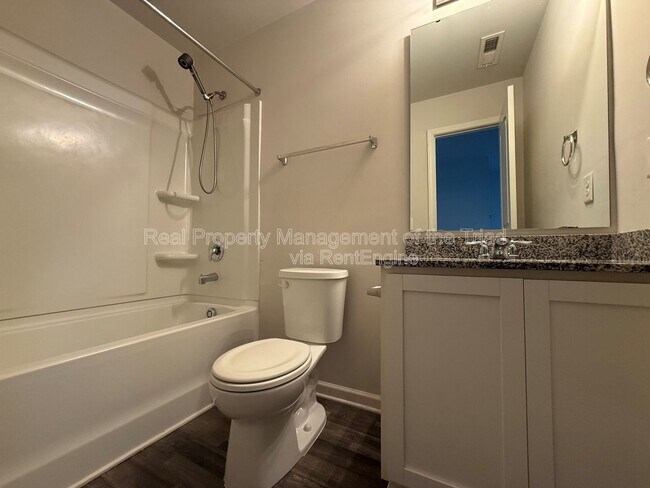 Building Photo - 3811 Bellingham Ct