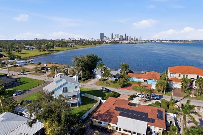 Building Photo - 377 22nd Ave SE