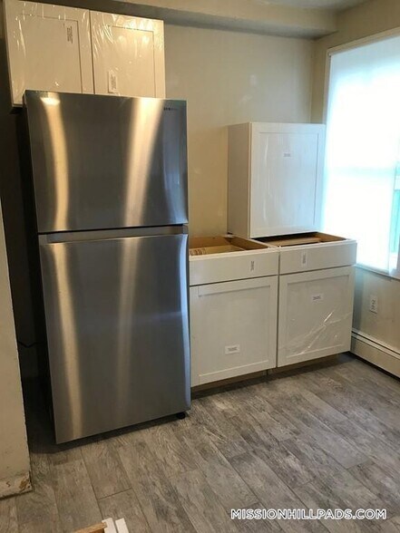 Building Photo - 1440 Tremont St