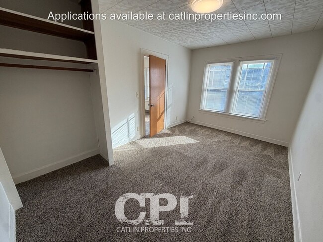 Building Photo - 246 B St SW