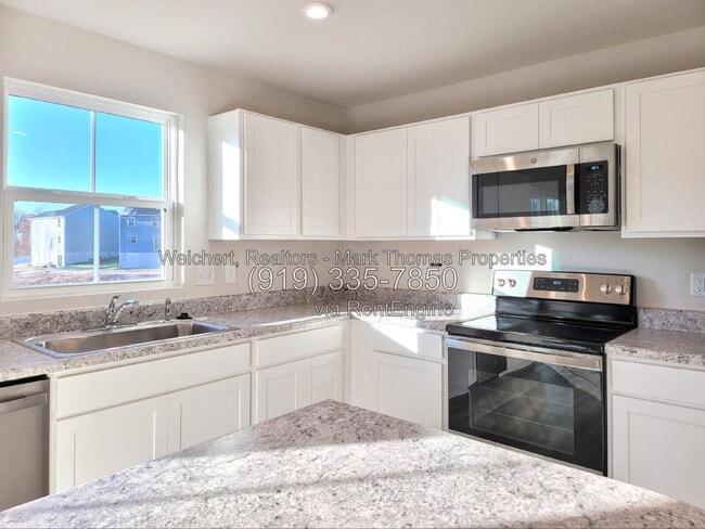 Building Photo - 1117 Bridgewater Dr