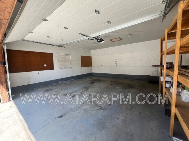 Building Photo - 11633 Nicklaus Rd