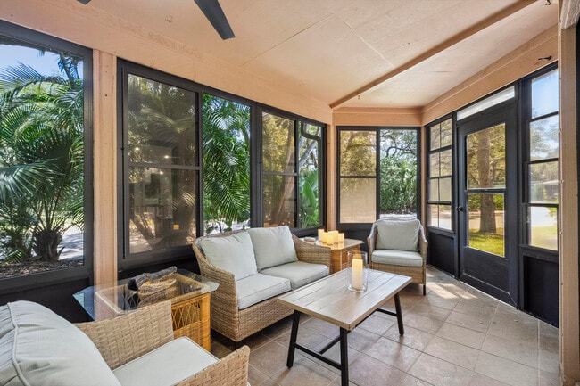 Building Photo - 5300 SE Schooner Oaks Way