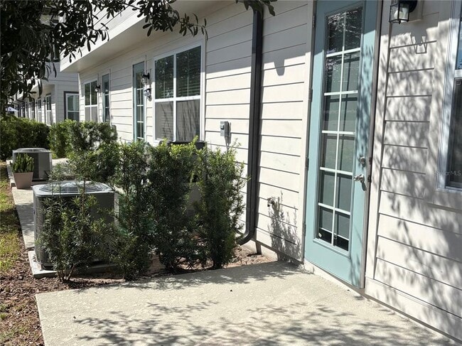 Building Photo - 775 Longboat Dr