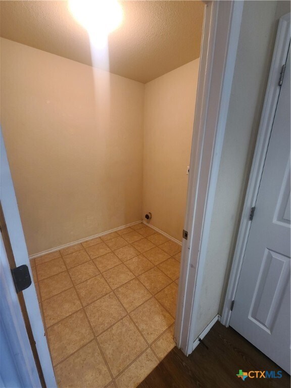 Building Photo - 100 Calcite Ln