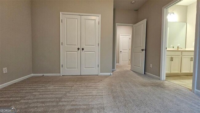 Building Photo - 4457 Waxwing St