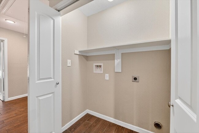 Building Photo - 2908 Mistywood Ln
