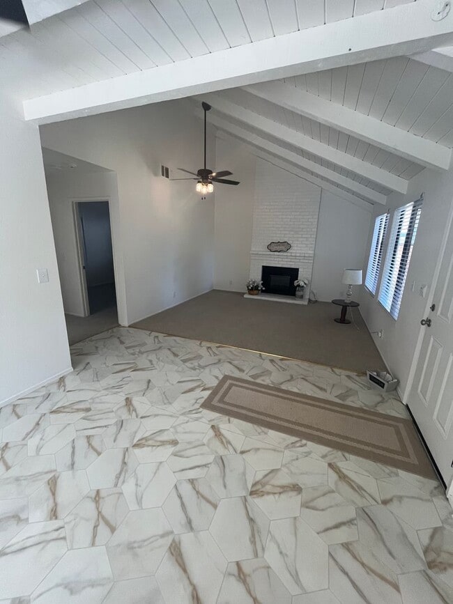 Building Photo - Charming 3/2 Home in Woodland-$500.00 OFF ...