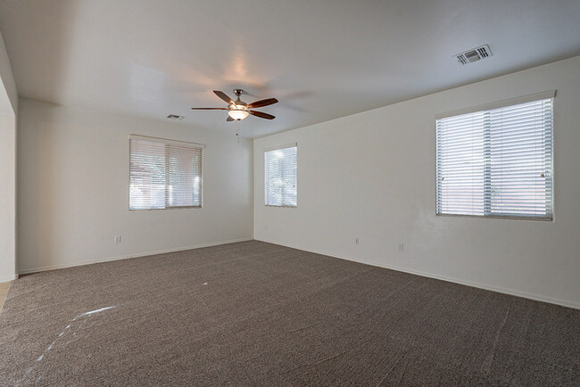 Building Photo - 13861 N Swift Spear Dr