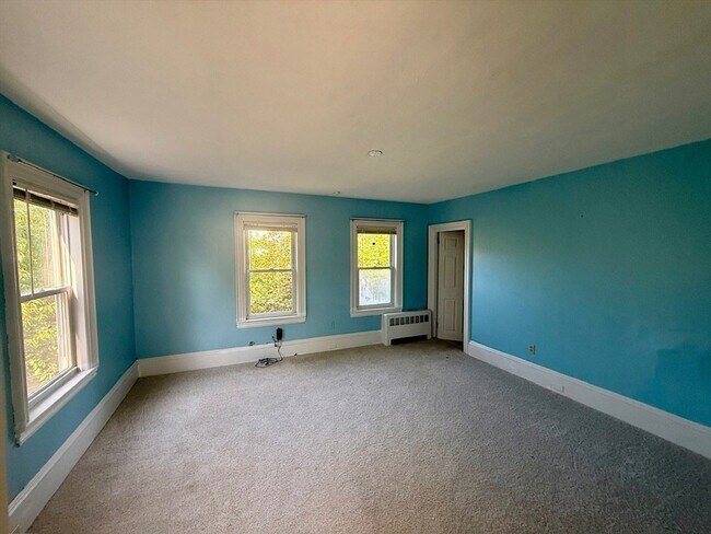 Building Photo - 491 Webster St