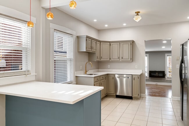 Building Photo - 308 Breckenridge Ln