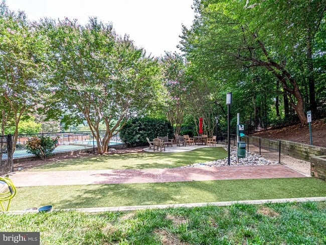 Building Photo - 5500 Holmes Run Pkwy