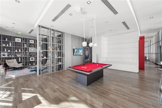 Building Photo - 1100 S Miami Ave