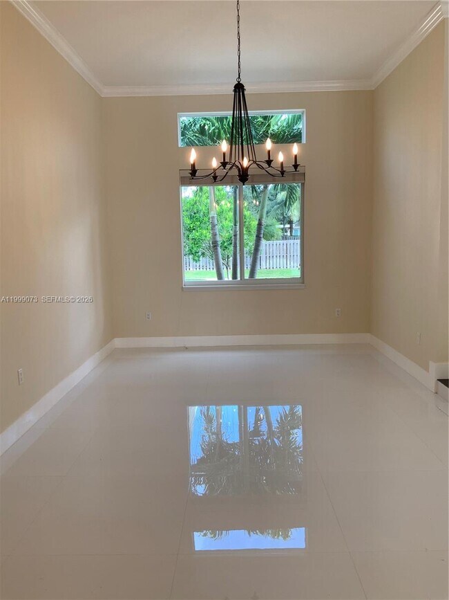 Building Photo - 12308 SW 94th Pl