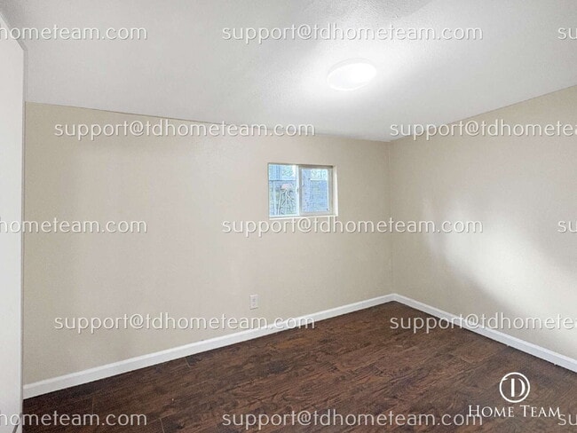 Building Photo - "Charming 4-Bed Tacoma Home with Granite Elegance & Ample Space!"