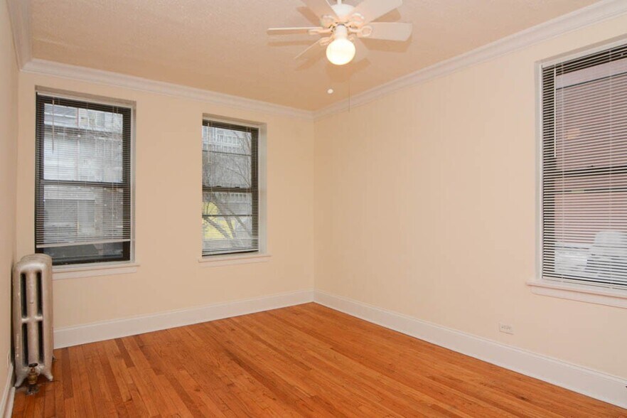 Building Photo - 2737 N Spaulding Ave