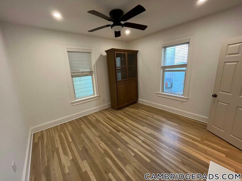 Building Photo - 94 Berkshire St