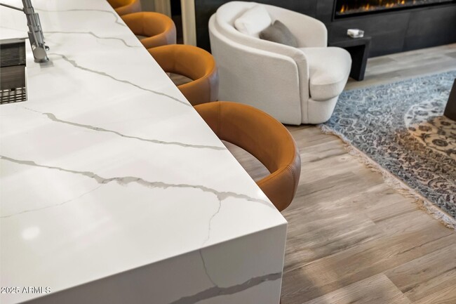 Building Photo - 7167 E Rancho Vista Dr