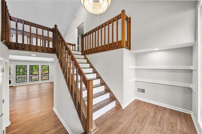 Building Photo - 4528 Lashley Ct NE