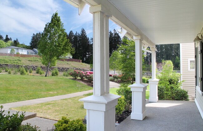 Building Photo - Beautiful DuPont 3 bedroom + Loft + Den Home