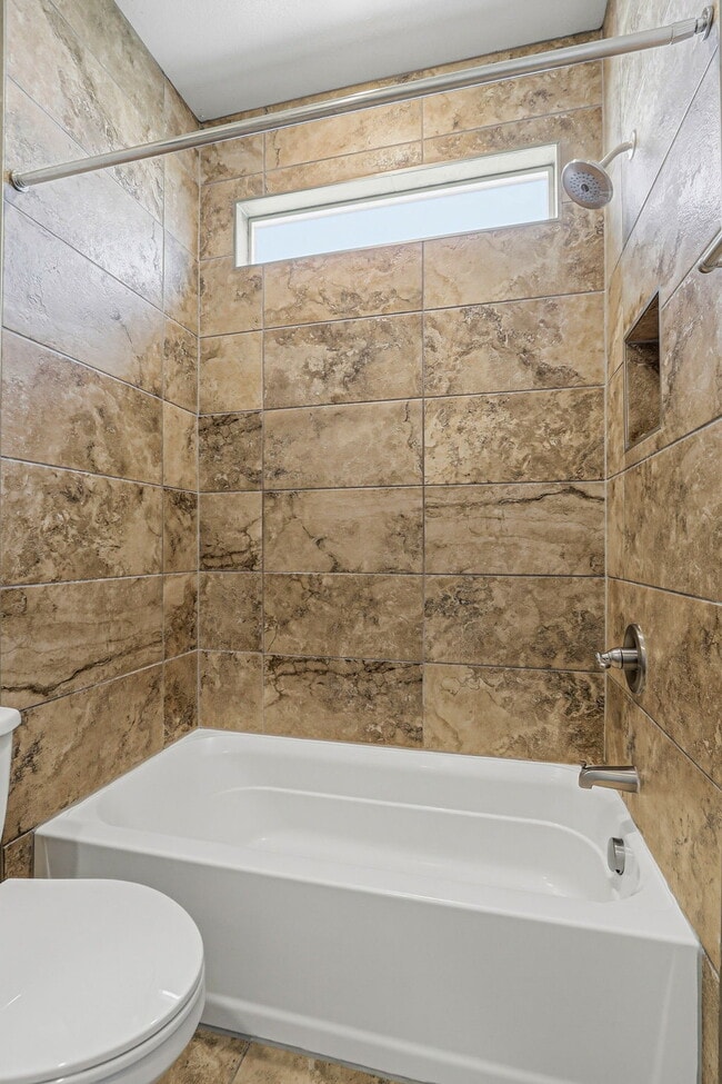 Building Photo - 10624 Hidden Chapel Pl