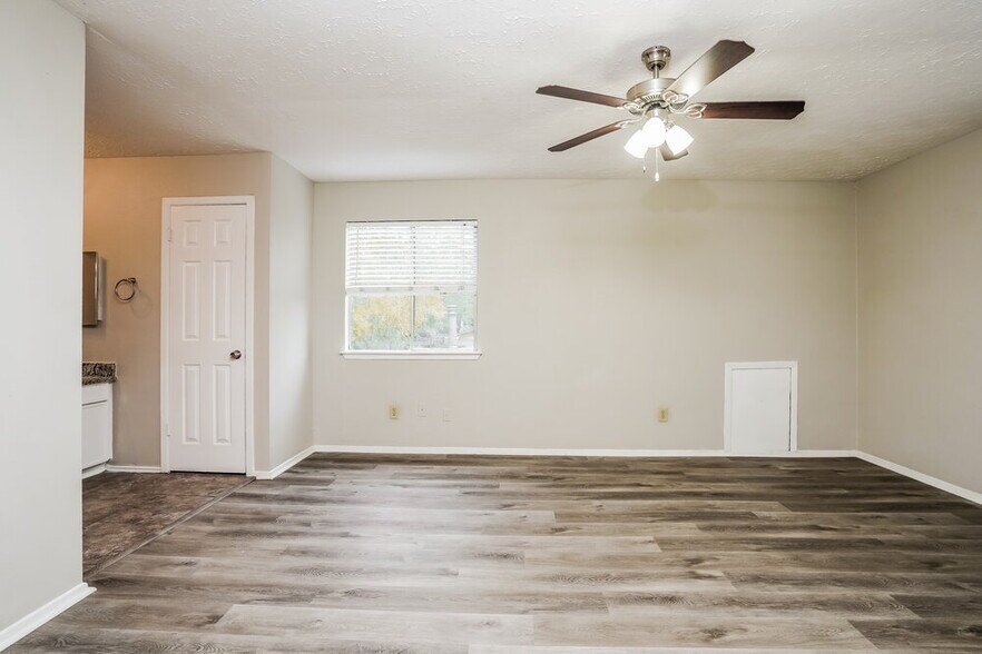 Building Photo - 6403 Bazel Brook Dr