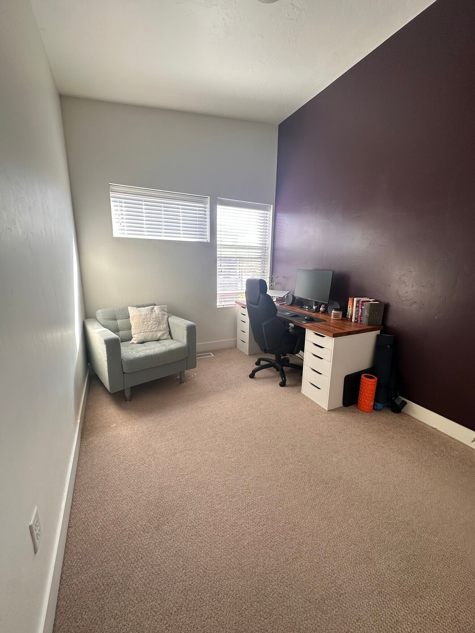 Building Photo - 1037 W Rooftop Dr