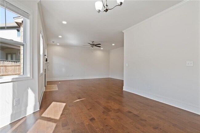 Building Photo - 221 Orchard Trail