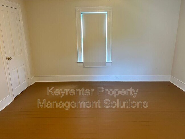 Building Photo - 209 Tanner Ln