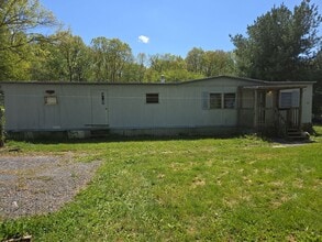 Building Photo - 2 Bedroom Mobile Home in Chambersburg – Pet Friendly with Off-Street Parking