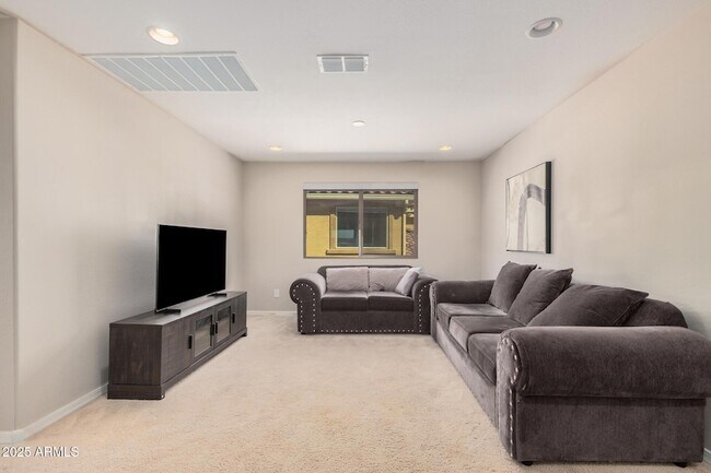 Building Photo - 5654 N 88th Ln