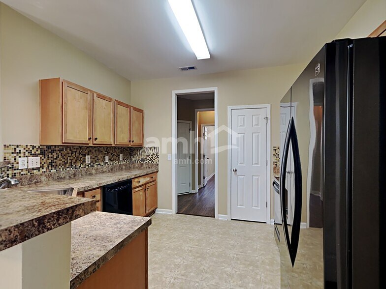 Building Photo - 204 Marino Pl