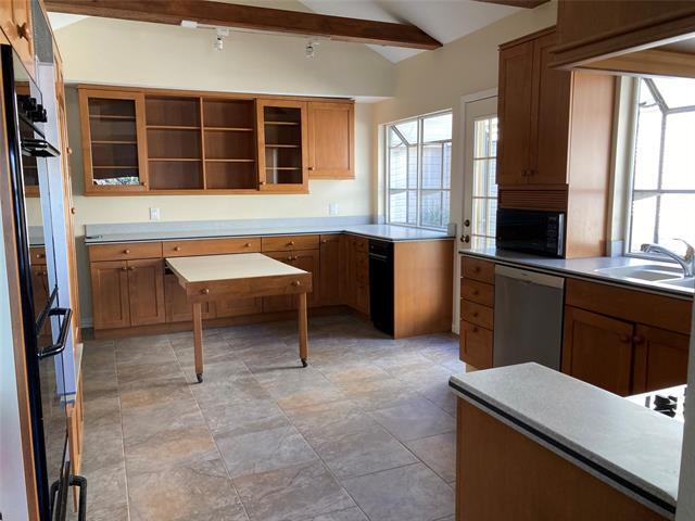 Building Photo - 9328 Mountain Lake Cir