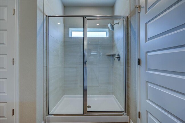 Building Photo - 117 Fairmeadow Downs Dr