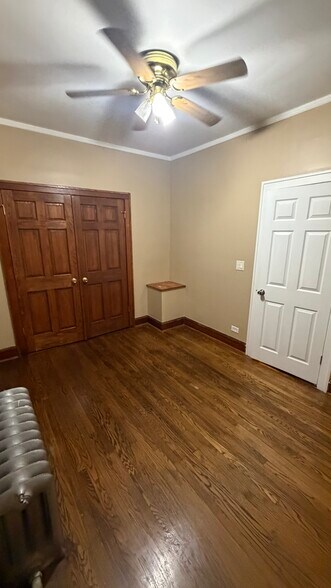 Building Photo - 6753 S Artesian Ave