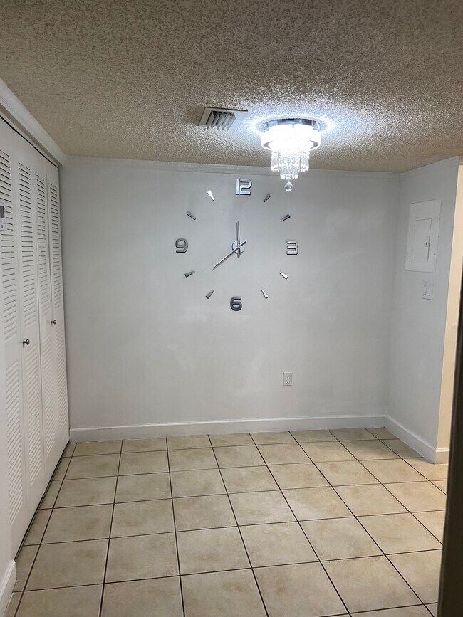 Dining room - 7220 NW 179th St