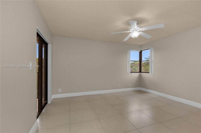 Building Photo - 10105 W Sunrise Blvd