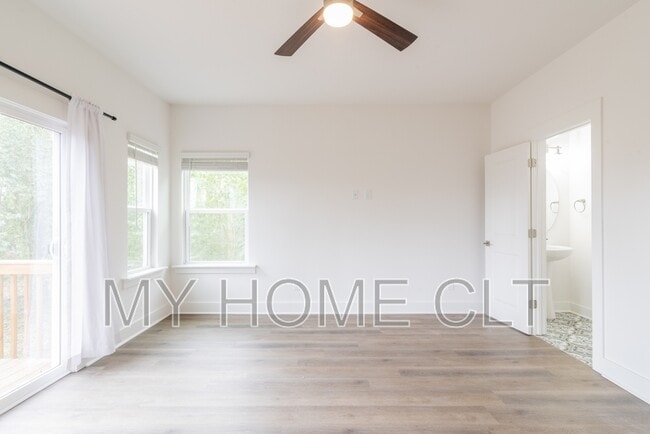 Building Photo - 2617 Dr Carver Rd