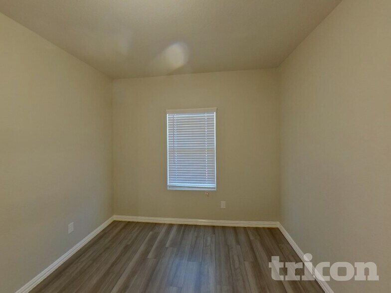 Building Photo - 6124 Tawakoni Ln