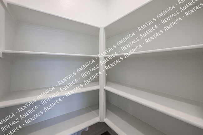 Building Photo - 4841 S Carver-