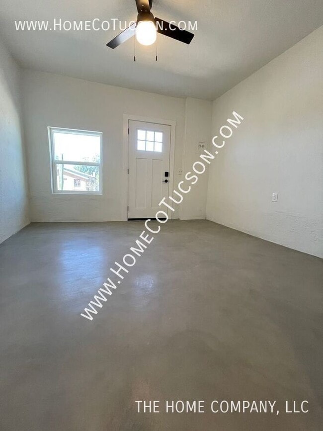 Building Photo - 1223 S 11th Ave
