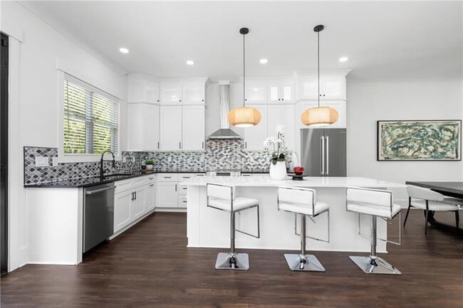 Building Photo - 173 Brush Creek Ct