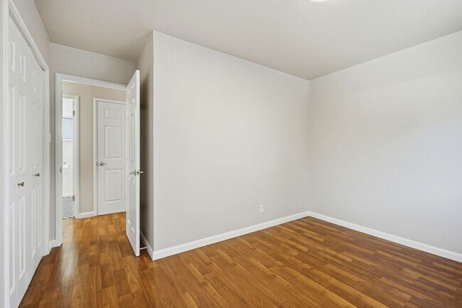 Building Photo - Beautiful Spacious 3-bedroom 1.5-Bath Home in Concord!