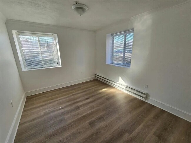 Building Photo - 270 Quarry St