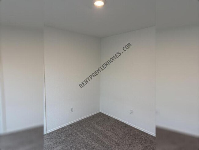 Building Photo - 102 Powder River Dr